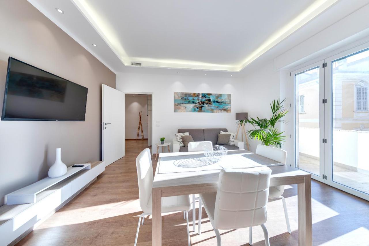 Ariston - Ciclabile Appartamento In Centro Al Mare Con Balcone Sanremo Dış mekan fotoğraf