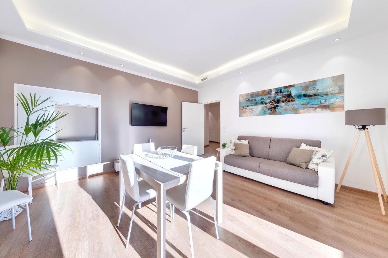 Ariston - Ciclabile Appartamento In Centro Al Mare Con Balcone Sanremo Dış mekan fotoğraf