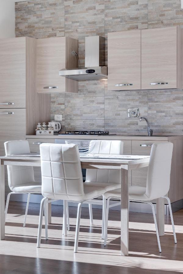 Ariston - Ciclabile Appartamento In Centro Al Mare Con Balcone Sanremo Dış mekan fotoğraf